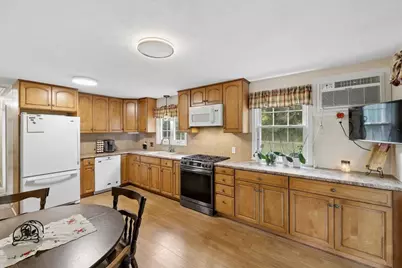 30 Whippoorwill Drive, Newton, NH 03858 - Photo 11