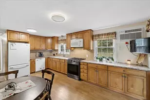 30 Whippoorwill Dr, Newton, NH 03858 - Photo 11