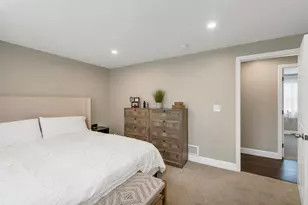 197 Charlotte St, Manchester, NH 03103 - Photo 17