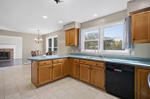 64 Brown Hill Rd, Bow, NH 03304 - Photo 5