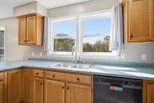 64 Brown Hill Rd, Bow, NH 03304 - Photo 9