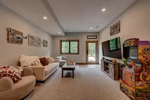 326 S Peak Rd, Lincoln, NH 03251 - Photo 13