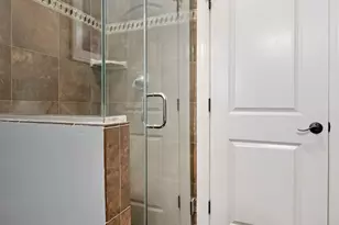 311 Academy Rd, Pembroke, NH 03275 - Photo 27