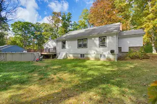 195 Rockingham Rd, Auburn, NH 03032 - Photo 11