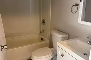 45 Log St, Manchester, NH 03102 - Photo 5
