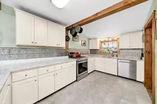 22 Cobbetts Pond Rd, Windham, NH 03087 - Photo 11