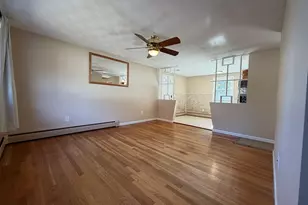 11 Royal Cir, Salem, NH 03079 - Photo 9