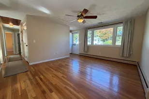 11 Royal Cir, Salem, NH 03079 - Photo 7
