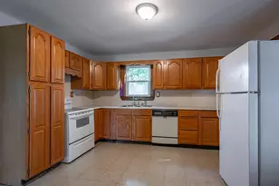 23 Atherton Ave, Nashua, NH 03064 - Photo 9