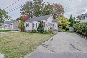 205 Bourne St, Manchester, NH 03103 - Photo 1