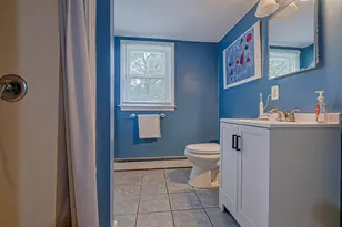 205 Bourne St, Manchester, NH 03103 - Photo 19