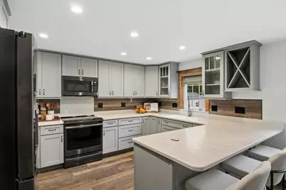 6 Phillip Road #L, Derry, NH 03038 - Photo 9
