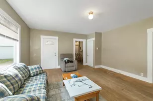 8 Winter St, Plymouth, NH 03264 - Photo 11