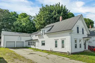 8 Winter St, Plymouth, NH 03264 - Photo 1