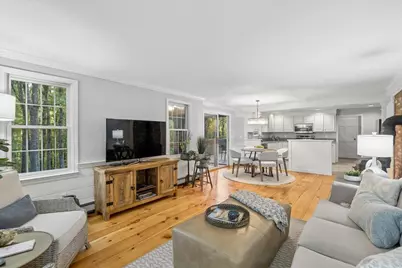 33 Ledgewood Road, Bedford, NH 03110 - Photo 3