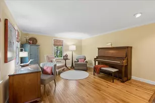 33 Ledgewood Rd, Bedford, NH 03110 - Photo 13