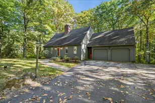 33 Ledgewood Rd, Bedford, NH 03110 - Photo 47