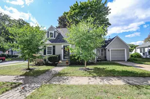 1138 Hall St, Manchester, NH 03104 - Photo 3