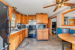 4 Blackstone St, Hudson, NH 03051 - Photo 13