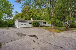 20 Suzanne Dr, Portsmouth, NH 03801 - Photo 3