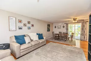 66a Pelham Rd, Hudson, NH 03051 - Photo 7
