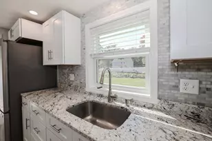 11 Ash St, Londonderry, NH 03053 - Photo 15