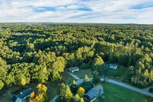 66 Plummer Rd, Bedford, NH 03110 - Photo 29