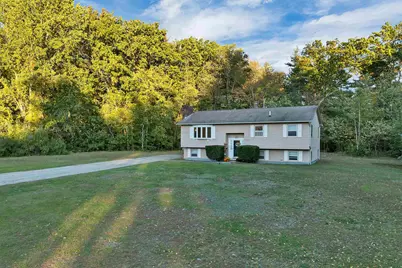 66 Plummer Road, Bedford, NH 03110 - Photo 3