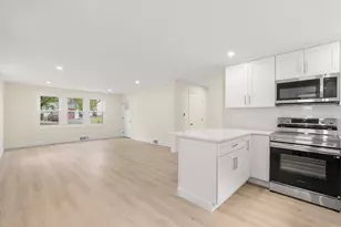 8 Blue Hill Ave, Nashua, NH 03064 - Photo 7
