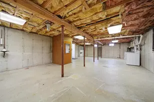 13 Carr St, Franklin, NH 03235 - Photo 31