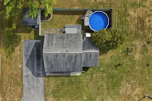 13 Carr St, Franklin, NH 03235 - Photo 3