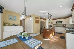 21 Vineyard Dr, Stratham, NH 03885 - Photo 13