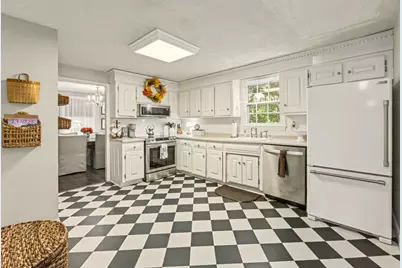 3 Travis Road, Nashua, NH 03063 - Photo 5