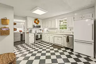 3 Travis Rd, Nashua, NH 03063 - Photo 5
