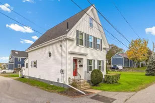 57 Thornton St, Portsmouth, NH 03801 - Photo 3
