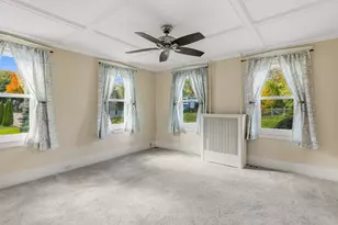 57 Thornton St, Portsmouth, NH 03801 - Photo 9