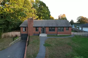 2 Melbourne St, Portsmouth, NH 03801 - Photo 1