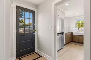 2 Melbourne St, Portsmouth, NH 03801 - Photo 17