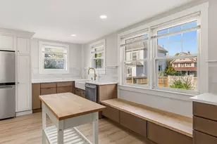 2 Melbourne St, Portsmouth, NH 03801 - Photo 3