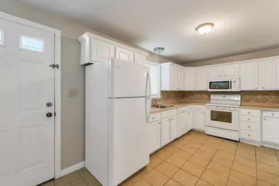 417 Bartlett Street, Manchester, NH 03102 - Photo 7