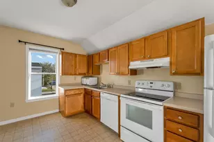 417 Bartlett St, Manchester, NH 03102 - Photo 31