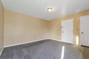 417 Bartlett St, Manchester, NH 03102 - Photo 27