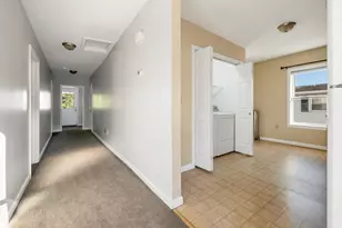 417 Bartlett St, Manchester, NH 03102 - Photo 35