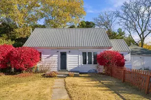4 Markar St, Nashua, NH 03060 - Photo 1
