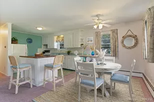 8A Wentworth St, Exeter, NH 03833 - Photo 9
