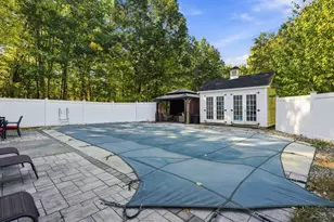 36 Colonel Daniels Dr, Bedford, NH 03110 - Photo 41