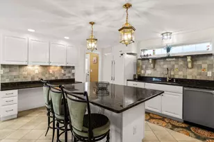 2 Groveland St, Seabrook, NH 03874 - Photo 7