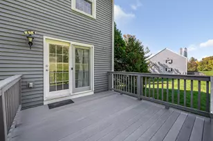 28 Meadowview Cir, Nashua, NH 03062 - Photo 39