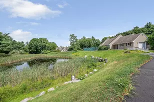 28 Meadowview Cir, Nashua, NH 03062 - Photo 53
