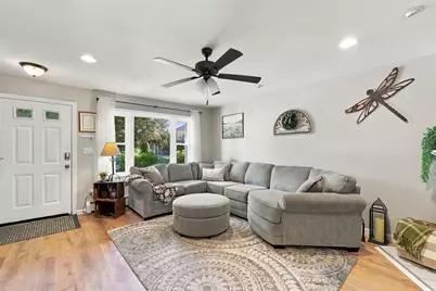 38 Walnut Circle, Merrimack, NH 03054 - Photo 5